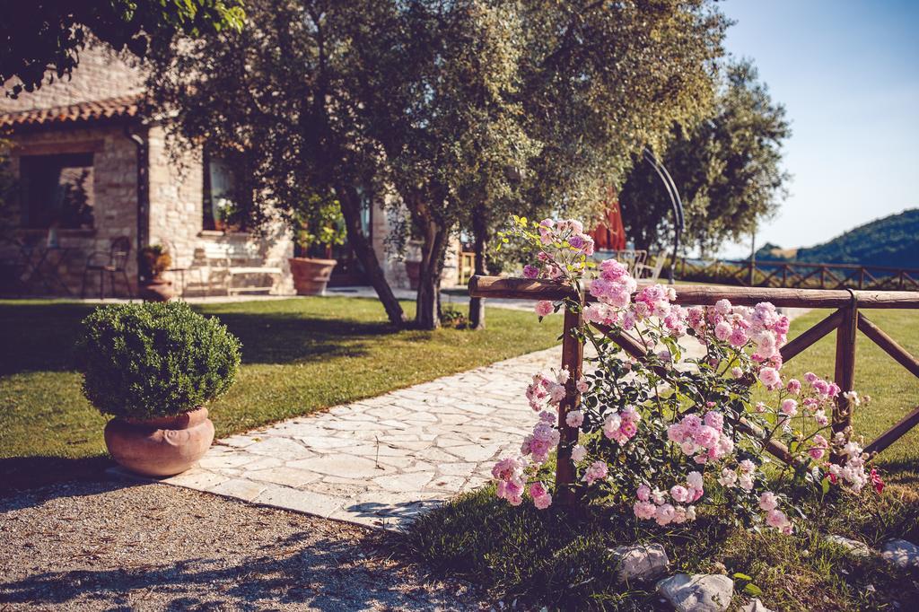 Agriturismo Casal San Sergio Fossombrone Bagian luar foto