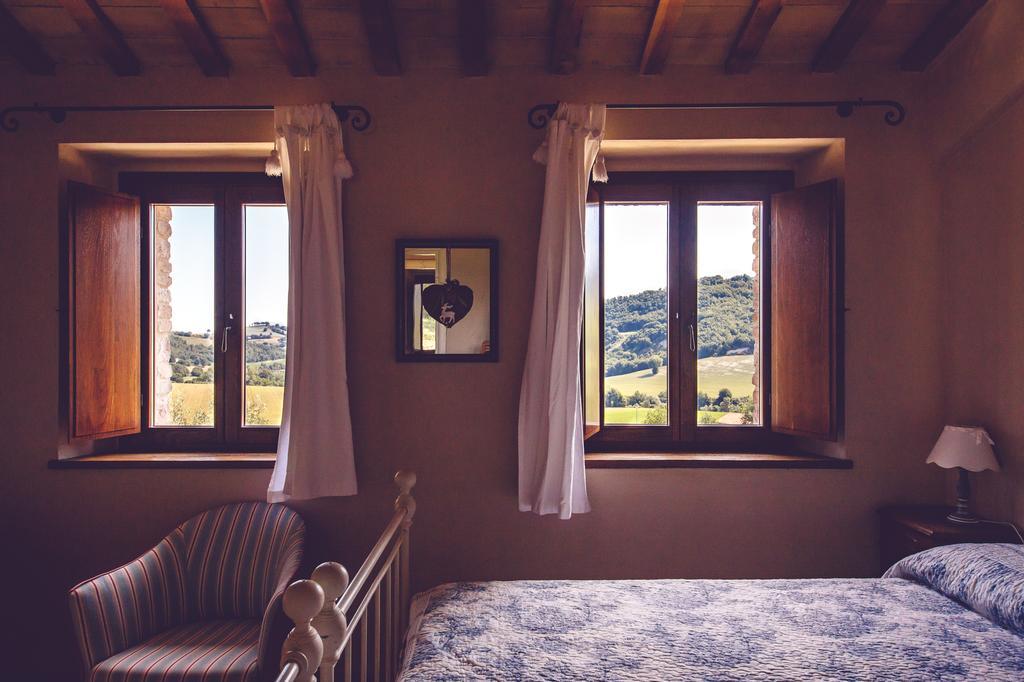 Agriturismo Casal San Sergio Fossombrone Bagian luar foto